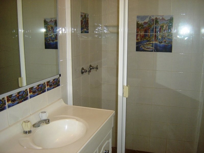 2 Rumbalara Avenue, Rainbow Beach QLD 4581