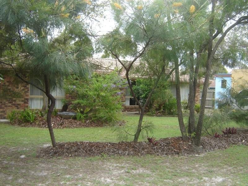 2 Rumbalara Avenue, Rainbow Beach QLD 4581