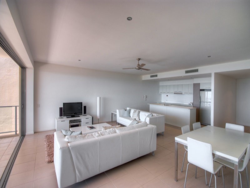 8/3 Ocean View Parade, Rainbow Beach QLD 4581