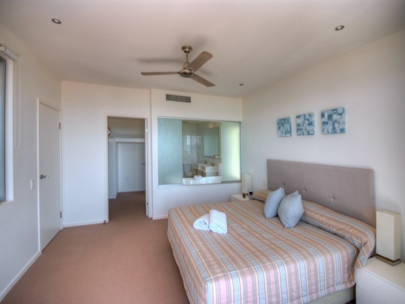 8/3 Ocean View Parade, Rainbow Beach QLD 4581