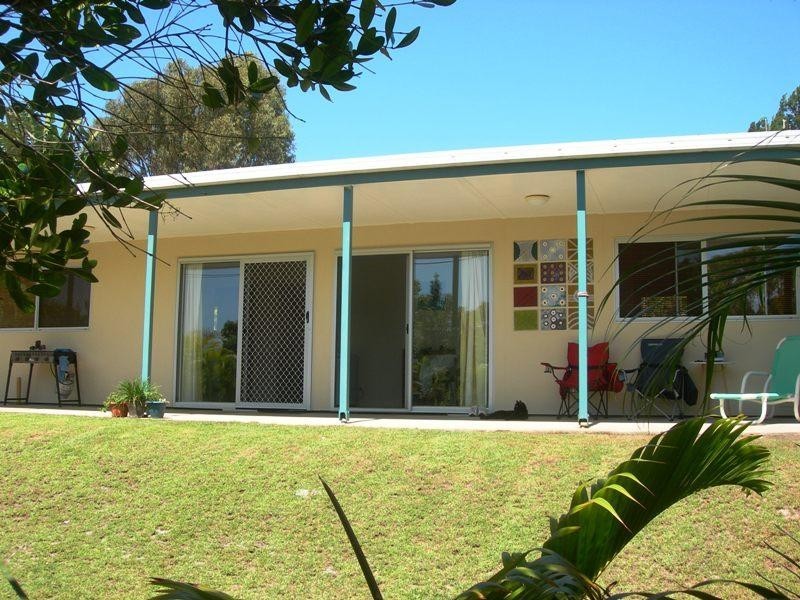 27 Carlo Road, Rainbow Beach QLD 4581