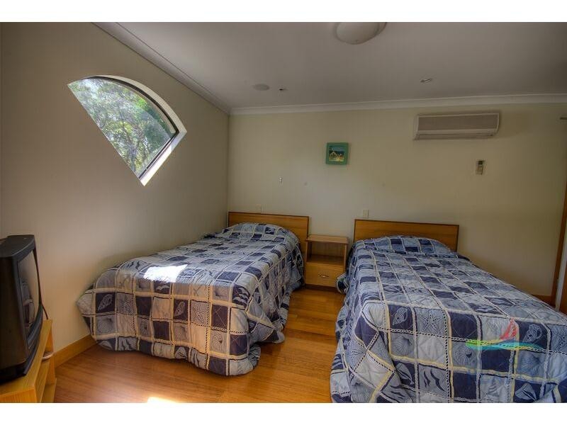 19 Belle Court, Rainbow Beach QLD 4581