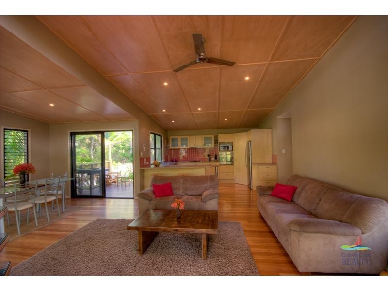 12 Naiad Court, Rainbow Beach QLD 4581