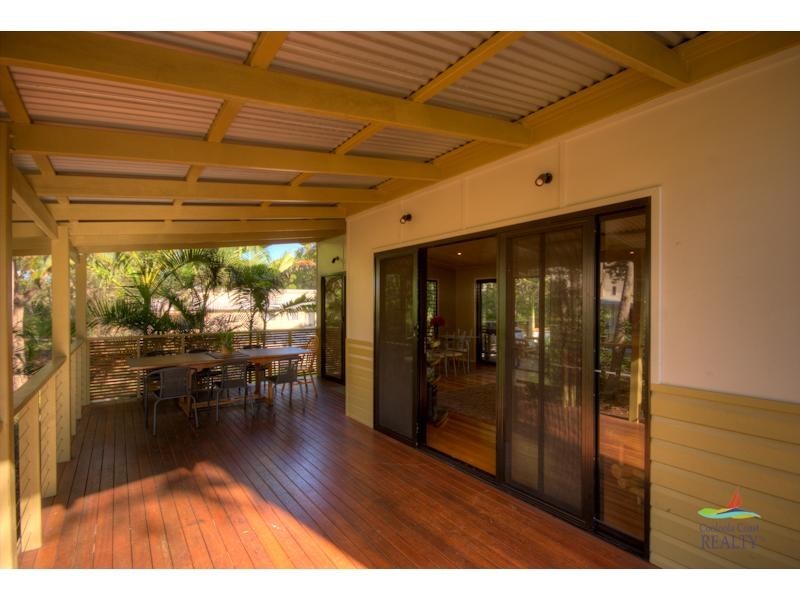 12 Naiad Court, Rainbow Beach QLD 4581