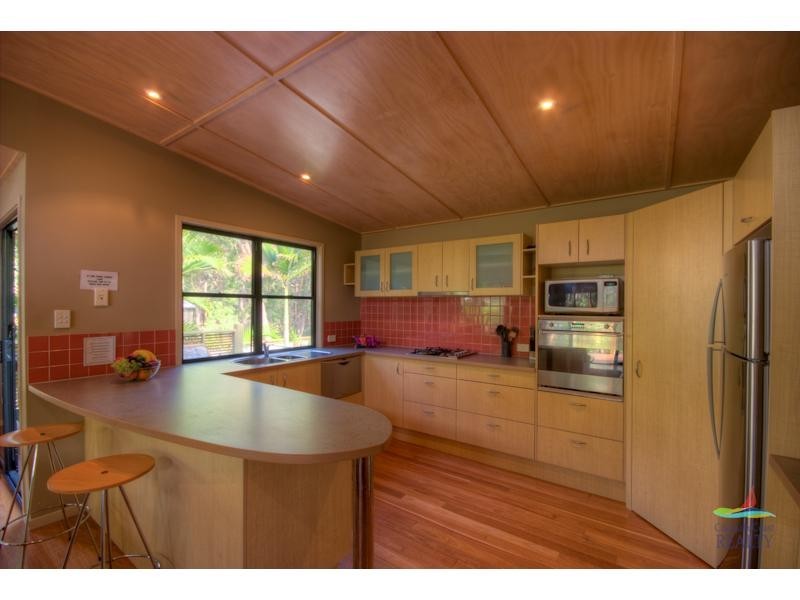 12 Naiad Court, Rainbow Beach QLD 4581