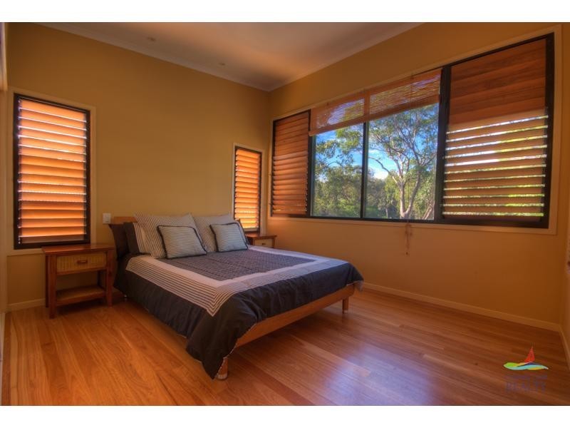12 Naiad Court, Rainbow Beach QLD 4581
