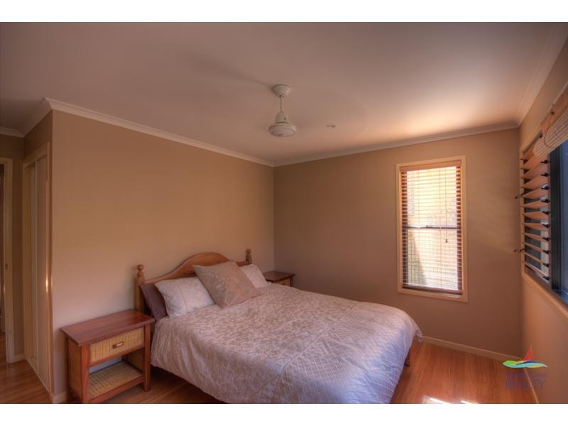 12 Naiad Court, Rainbow Beach QLD 4581