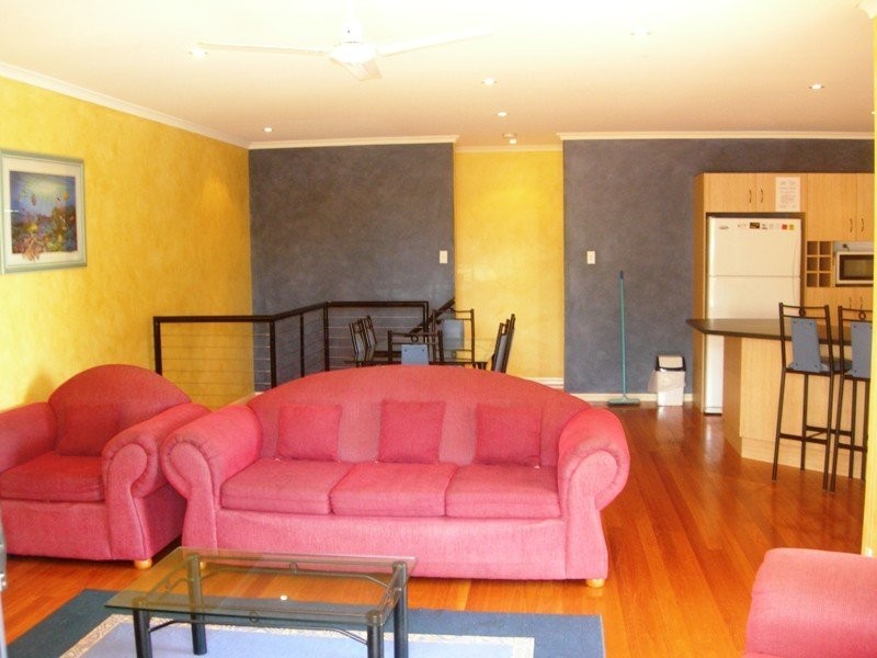 2/6 Indigo Avenue, Rainbow Beach QLD 4581