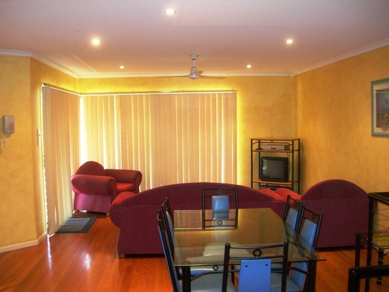 2/6 Indigo Avenue, Rainbow Beach QLD 4581