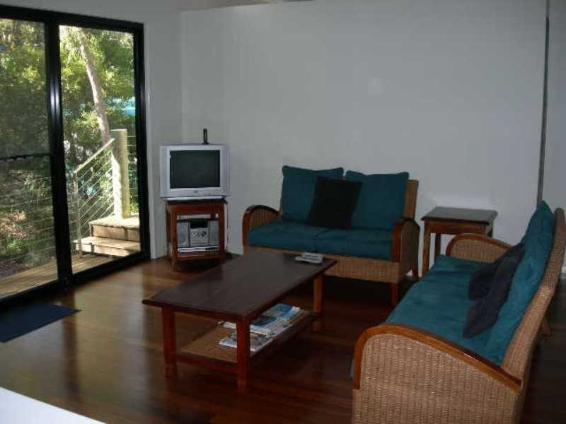 9 Naiad Court, Rainbow Beach QLD 4581