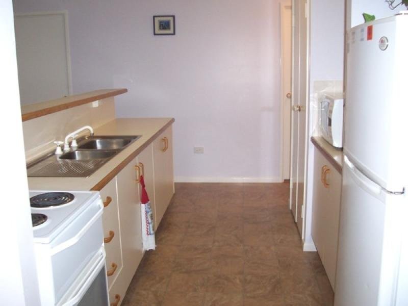 7 Kurana Street, Rainbow Beach QLD 4581