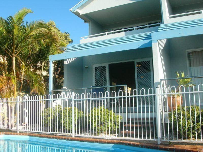 1/42 Manooka Drive, Rainbow Beach QLD 4581