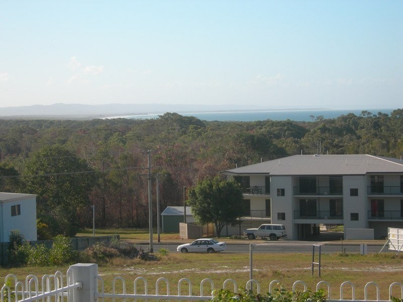 1/42 Manooka Drive, Rainbow Beach QLD 4581