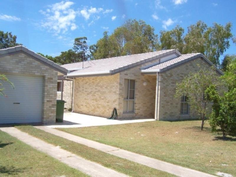9 Kurana Street, Rainbow Beach QLD 4581