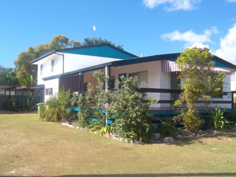 1/3 Ilmenite Avenue, Rainbow Beach QLD 4581