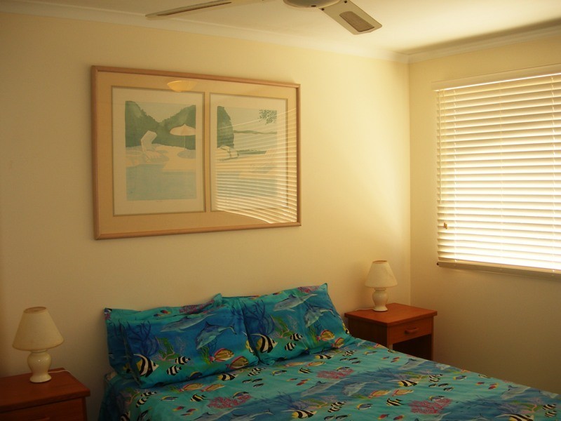 1/4 Ilmenite Avenue, Rainbow Beach QLD 4581