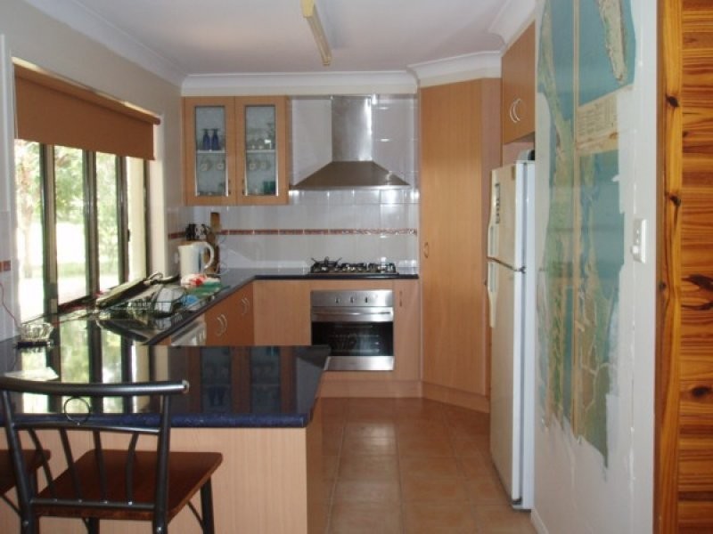 13 Kurana Street, Rainbow Beach QLD 4581