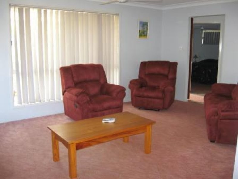 7 Manooka Drive, Rainbow Beach QLD 4581