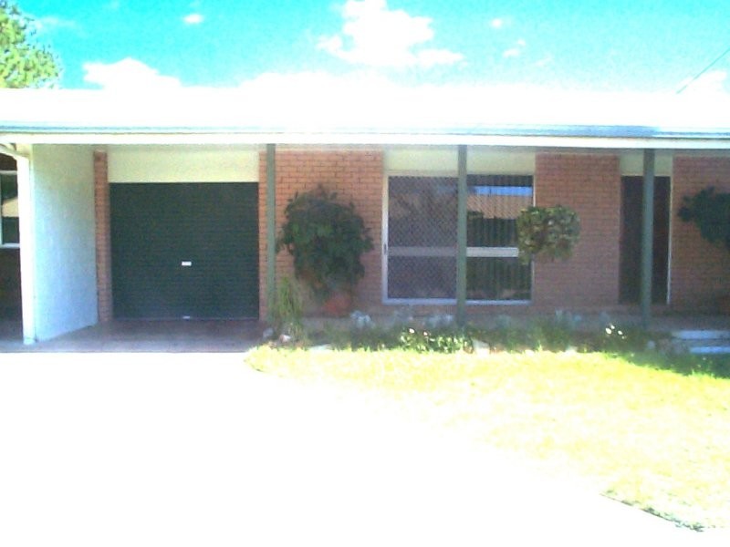 1/7 Zircon Street, Rainbow Beach QLD 4581