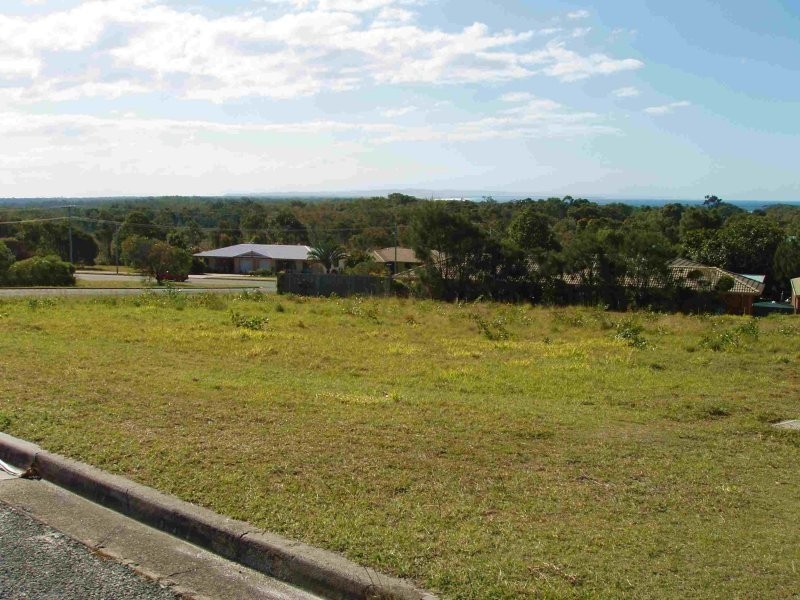 43 Manooka Drive, Rainbow Beach QLD 4581