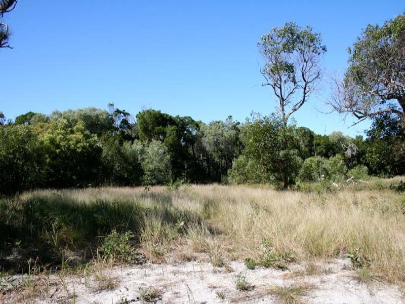 19 Ibis Court, Rainbow Beach QLD 4581