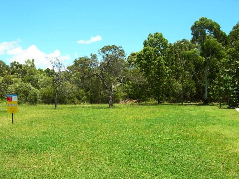 8 Kurana Street, Rainbow Beach QLD 4581