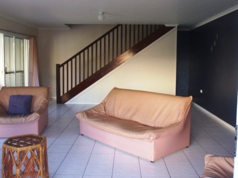 2/7 Ilmenite Street, Rainbow Beach QLD 4581