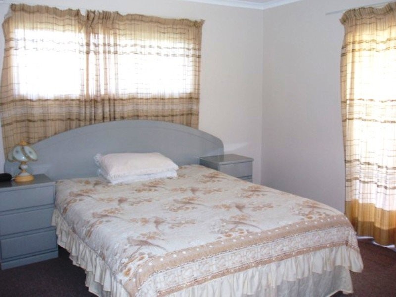 2/7 Ilmenite Street, Rainbow Beach QLD 4581