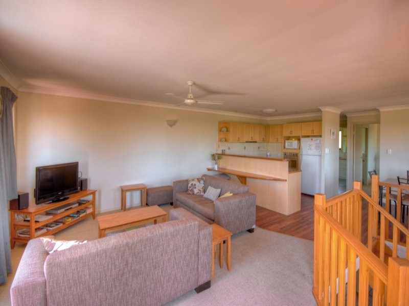 2/80 Cooloola Drive, Rainbow Beach QLD 4581