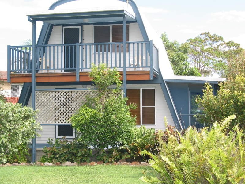4 Spectrum Street, Rainbow Beach QLD 4581
