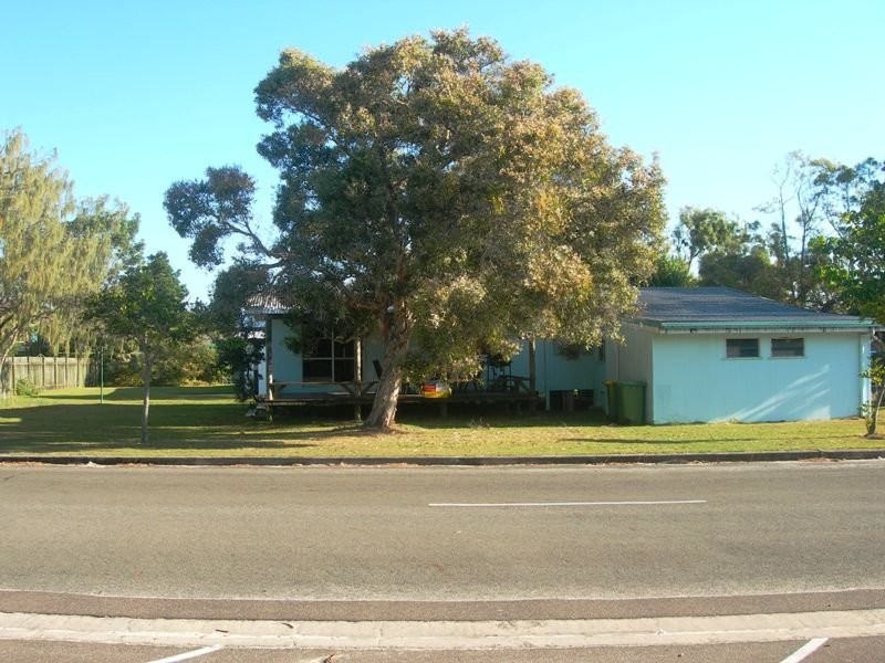 1 Indigo Street, Rainbow Beach QLD 4581