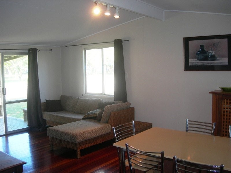 1 Indigo Street, Rainbow Beach QLD 4581