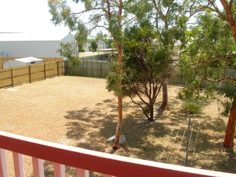 31 Bombala Crescent, Rainbow Beach QLD 4581