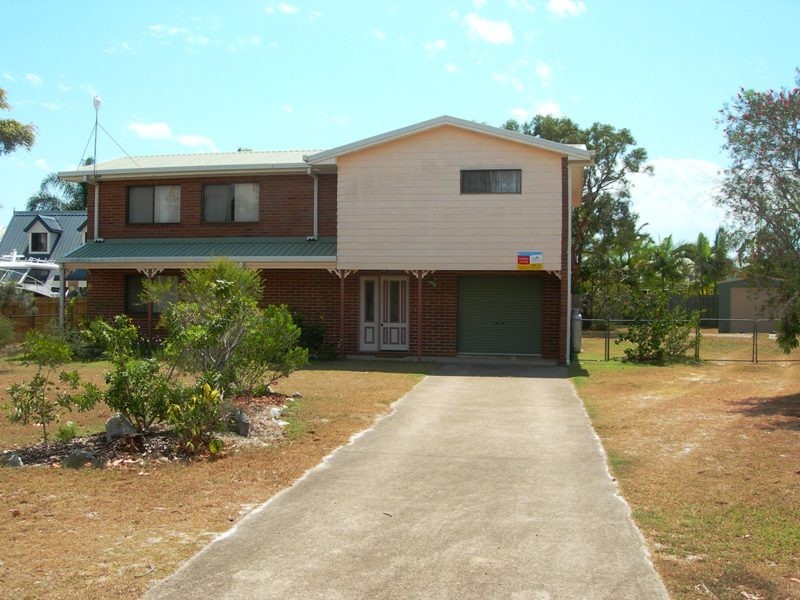 31 Bombala Crescent, Rainbow Beach QLD 4581