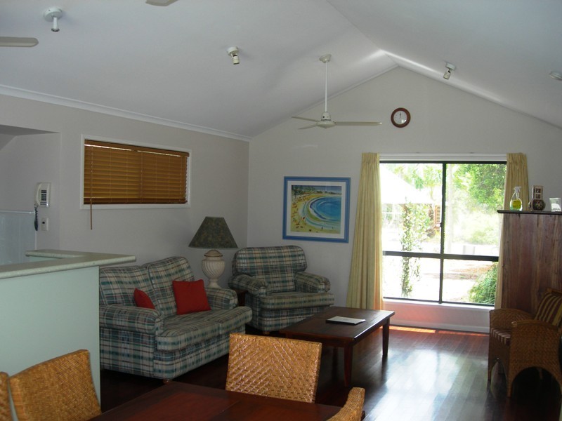 11 Satinwood Drive, Rainbow Beach QLD 4581