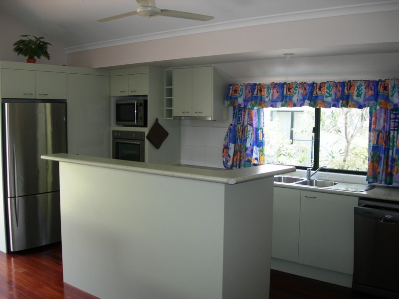 11 Satinwood Drive, Rainbow Beach QLD 4581