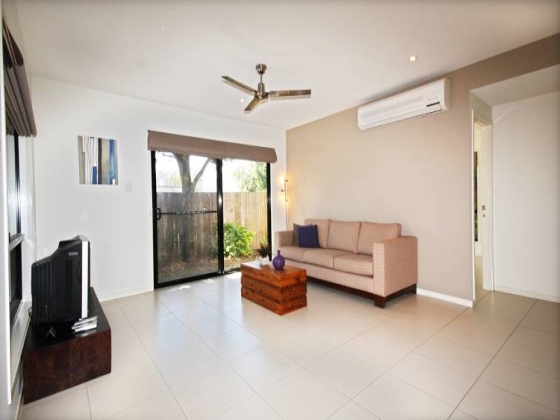 1/7-9 Spectrum Street, Rainbow Beach QLD 4581