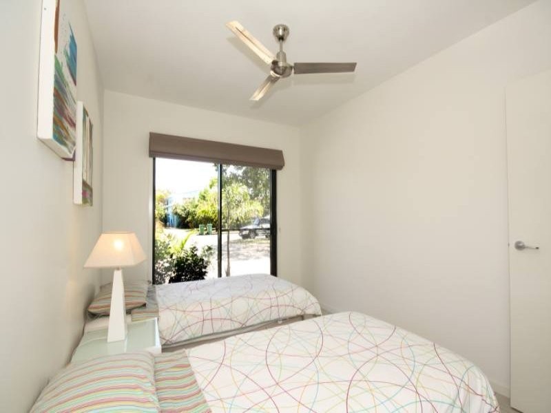 1/7-9 Spectrum Street, Rainbow Beach QLD 4581