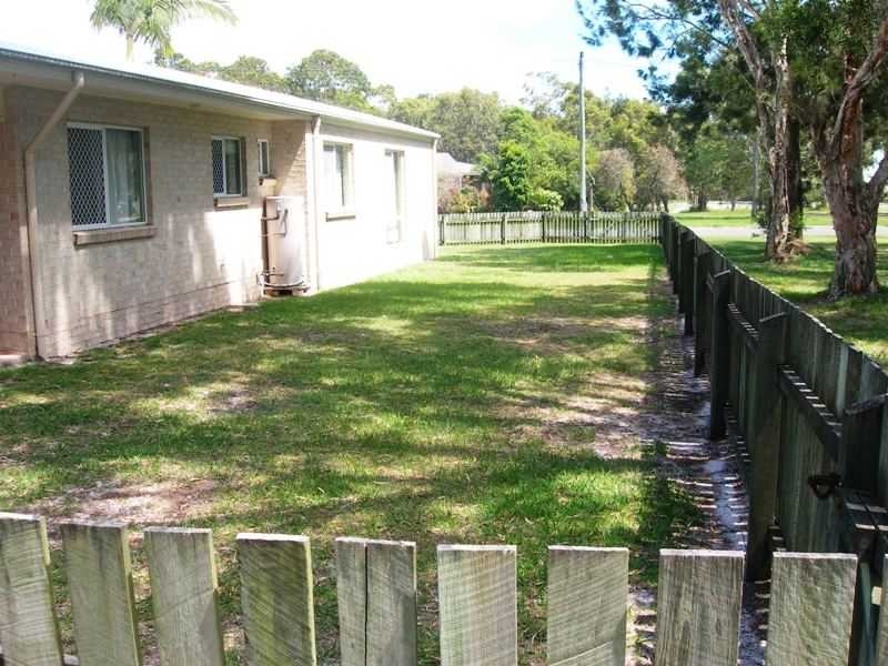 5 Kurana Street, Rainbow Beach QLD 4581