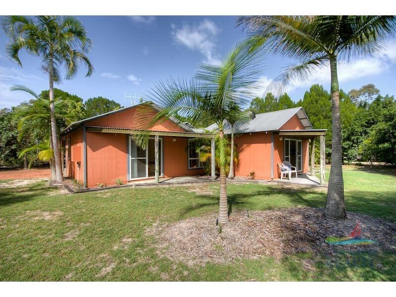 32 Satinwood Drive, Rainbow Beach QLD 4581