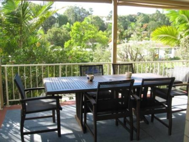 8 Larapinta Court, Rainbow Beach QLD 4581