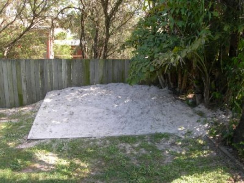 35 Rumbalara Avenue, Rainbow Beach QLD 4581