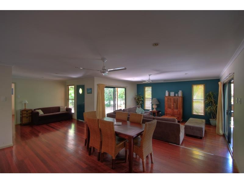1 Naiad Court, Rainbow Beach QLD 4581