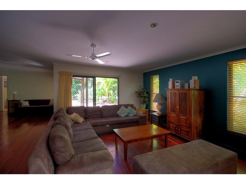 1 Naiad Court, Rainbow Beach QLD 4581