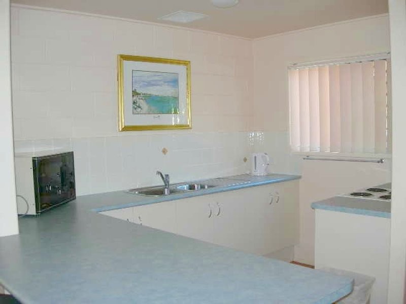 2/2 Indigo Avenue, Rainbow Beach QLD 4581