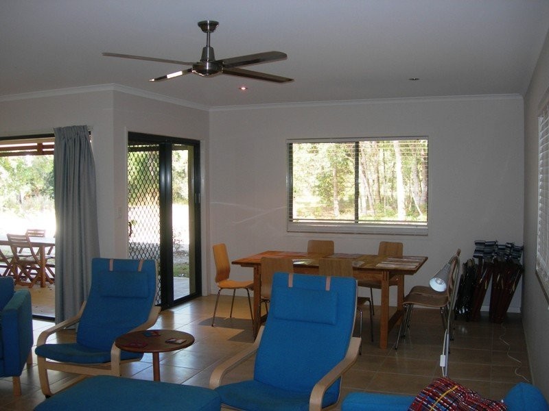 18 Naiad Court, Rainbow Beach QLD 4581