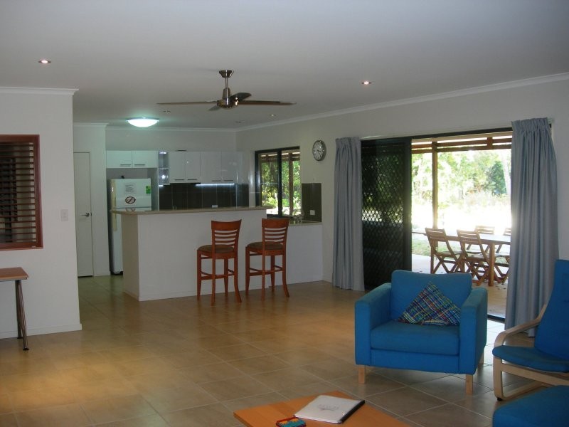 18 Naiad Court, Rainbow Beach QLD 4581