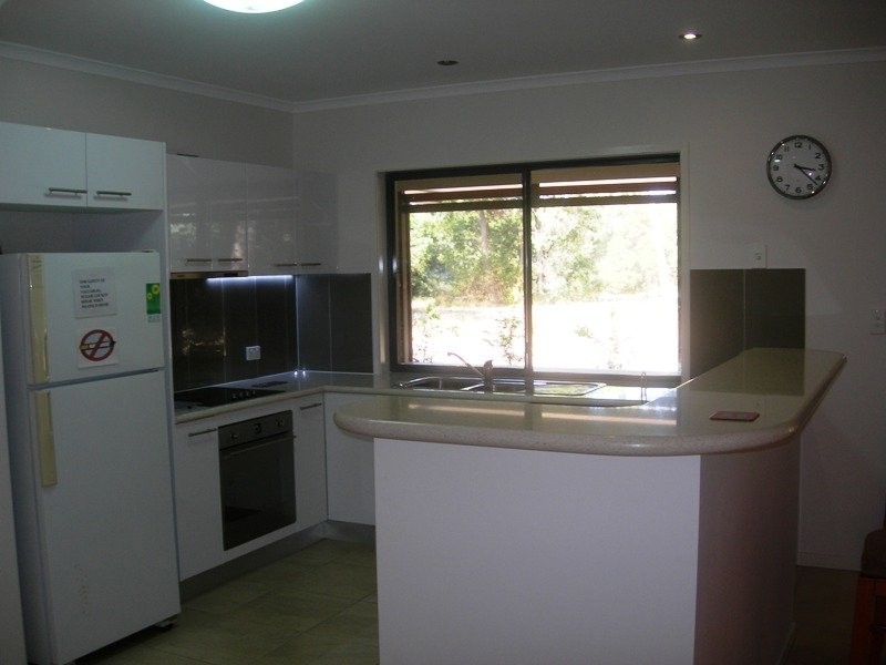 18 Naiad Court, Rainbow Beach QLD 4581