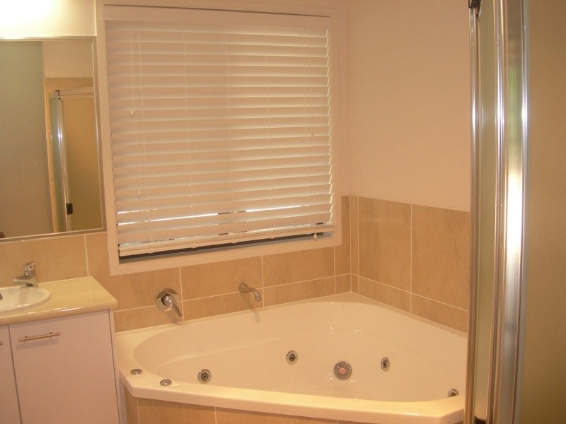 18 Naiad Court, Rainbow Beach QLD 4581