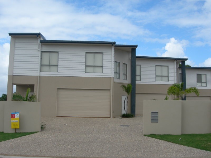 Unit 1/43 Tingira Close, Rainbow Beach QLD 4581